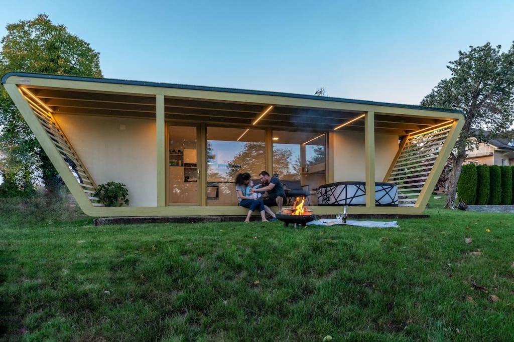 Holiday House Hona Lux Velike Lasce Kültér fotó