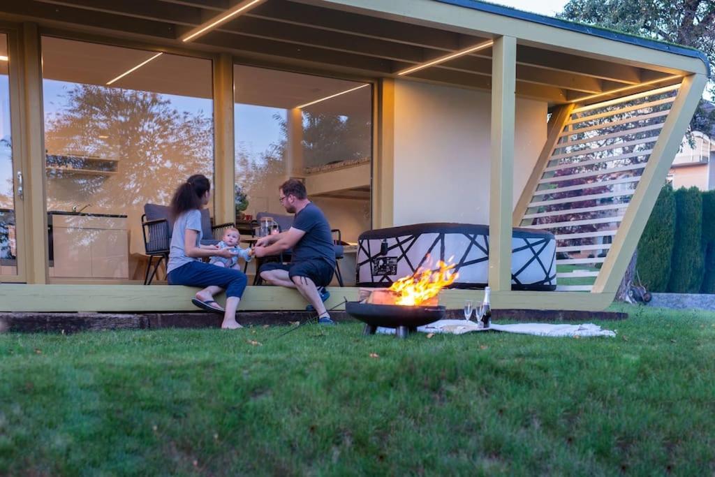 Holiday House Hona Lux Velike Lasce Kültér fotó