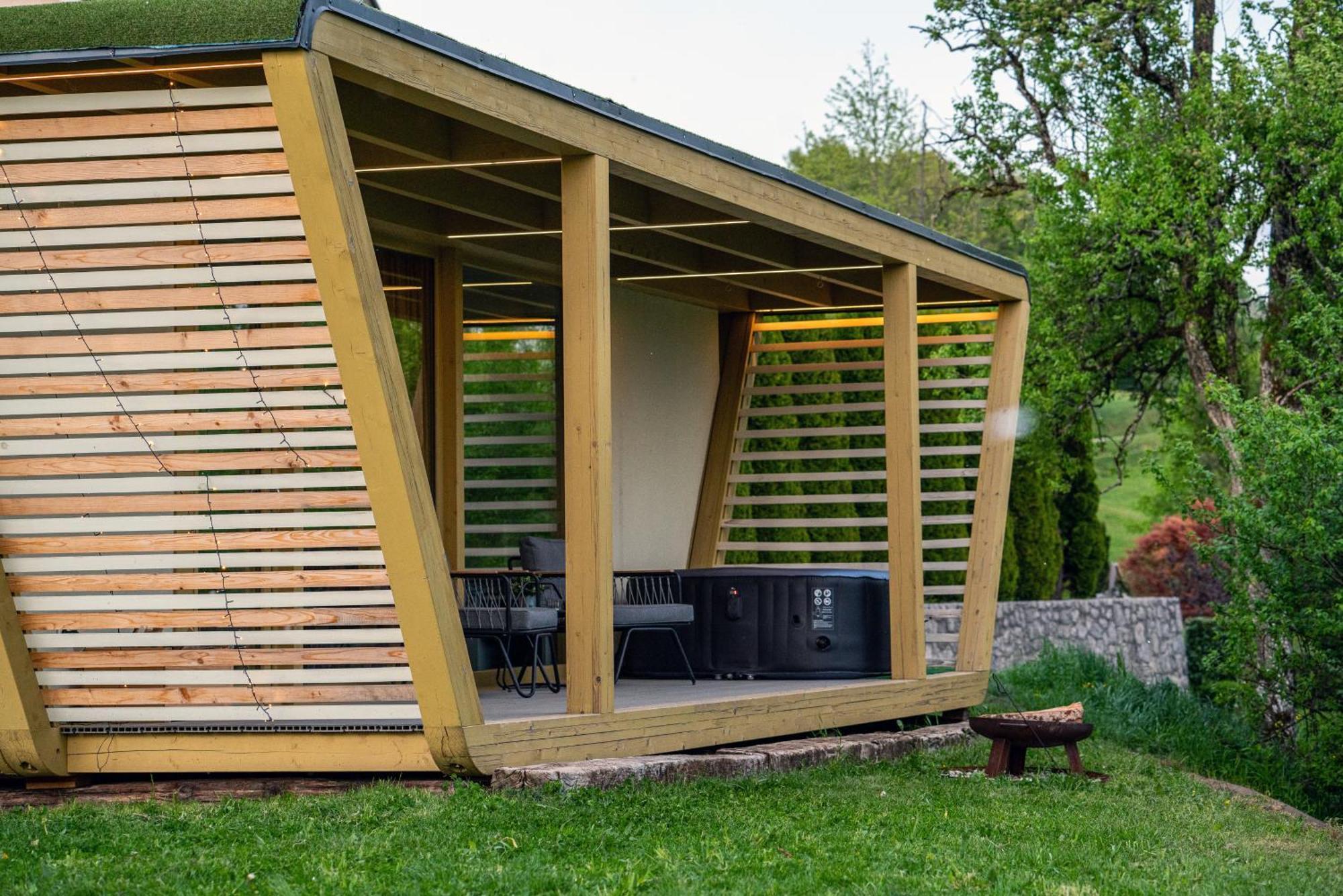 Holiday House Hona Lux Velike Lasce Kültér fotó