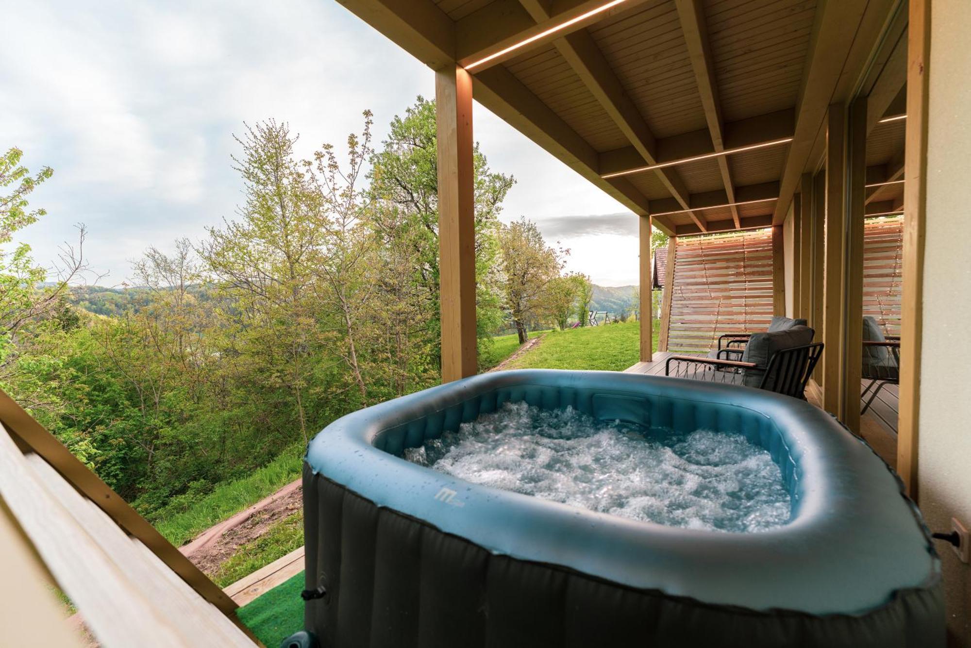 Holiday House Hona Lux Velike Lasce Kültér fotó